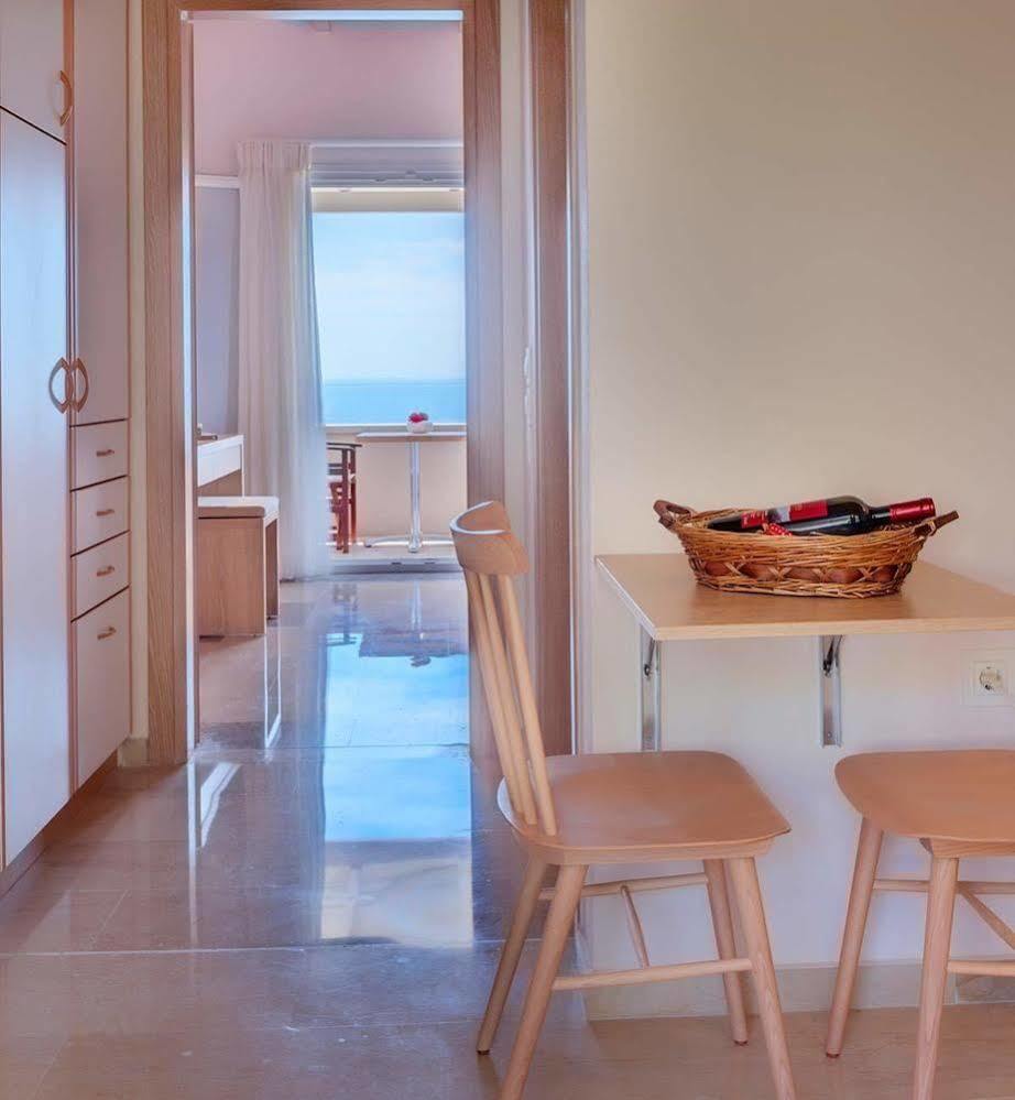 Krouzeri Beach Apartments Katávolos Extérieur photo